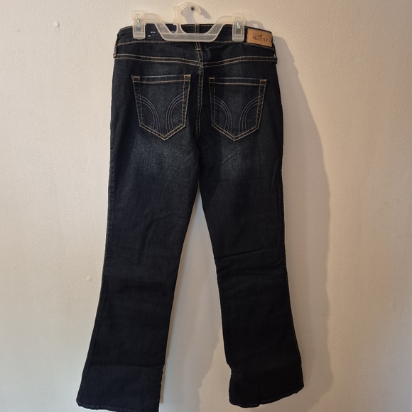 NWT Womens Hollister Jeans size 4R - Picture 3 of 3